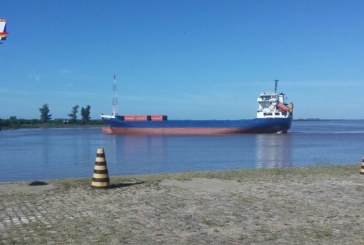 El buque portacontenedores Provincias Unidas navegó por primera vez por paso Casa Blanca